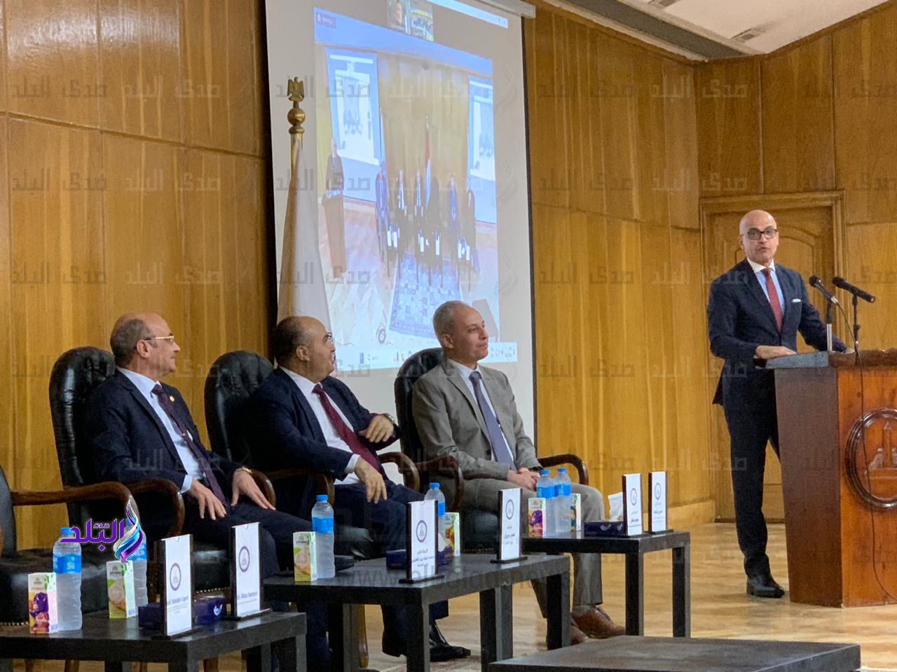 فعاليات المؤتمر السنوي لكلية الحقوق بجامعة عين شمس6