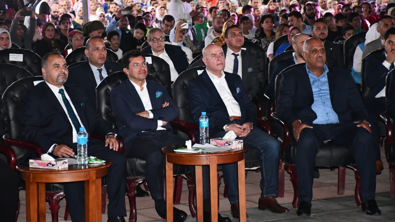 وزير الشباب والرياضة