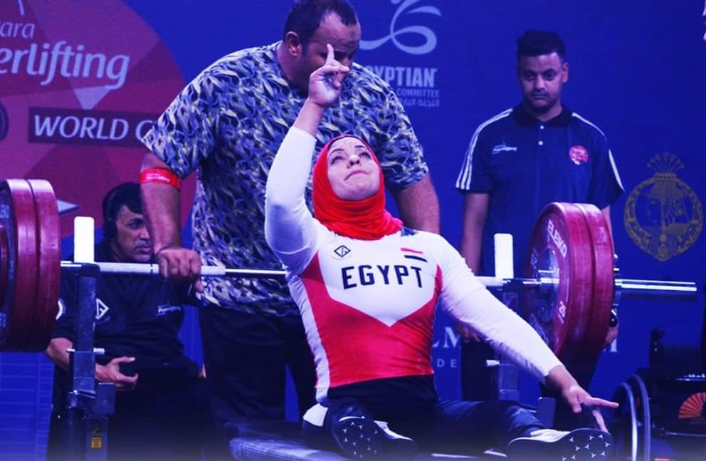 لاعبة منتخب مصرالبارالمبي في رفع الأثقال