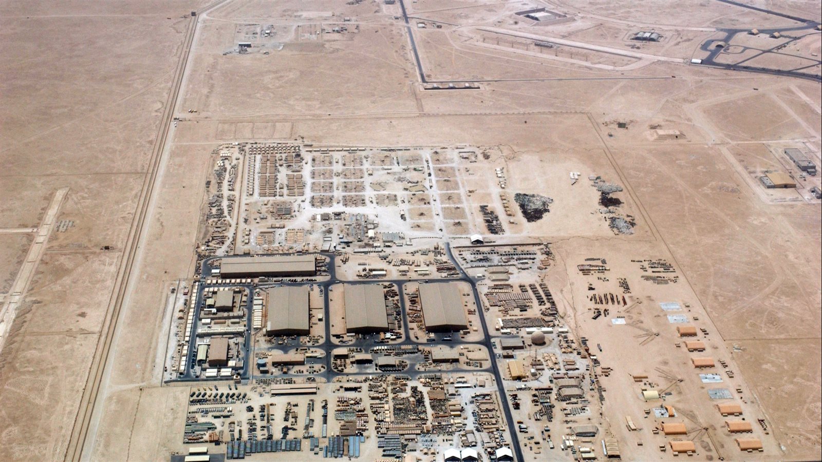 قاعدة العديد بقطر