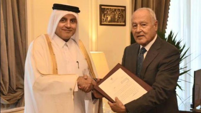 أبو الغيط يتسلم أوراق مندوب قطر الجديد 