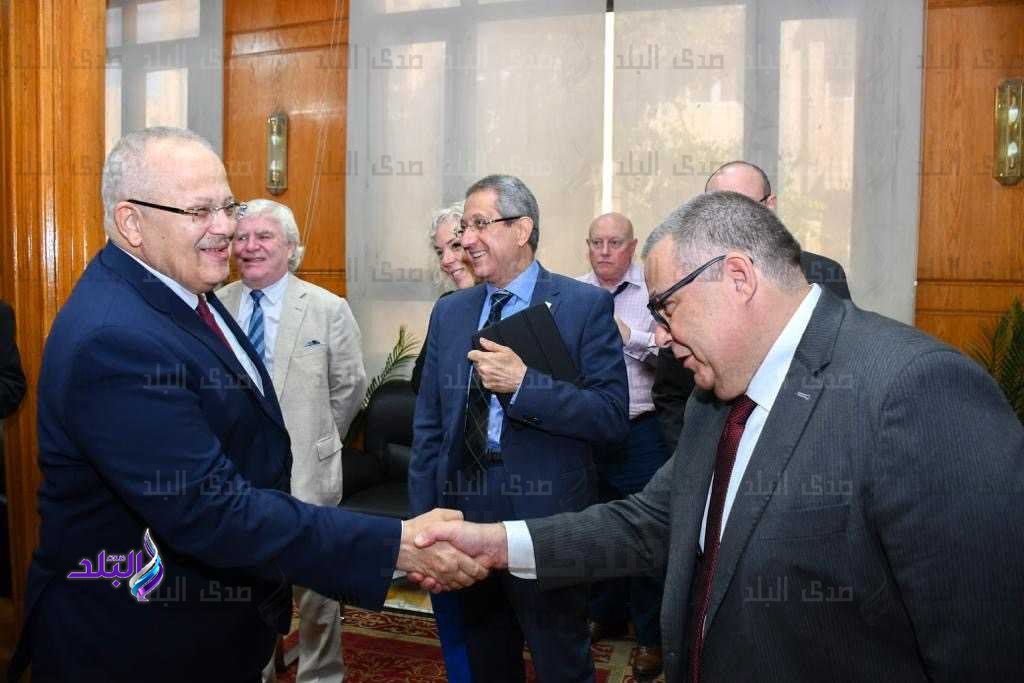 الخشت يشهد فعاليات اليوم العلمى للتعليم والتدريب الطبى4