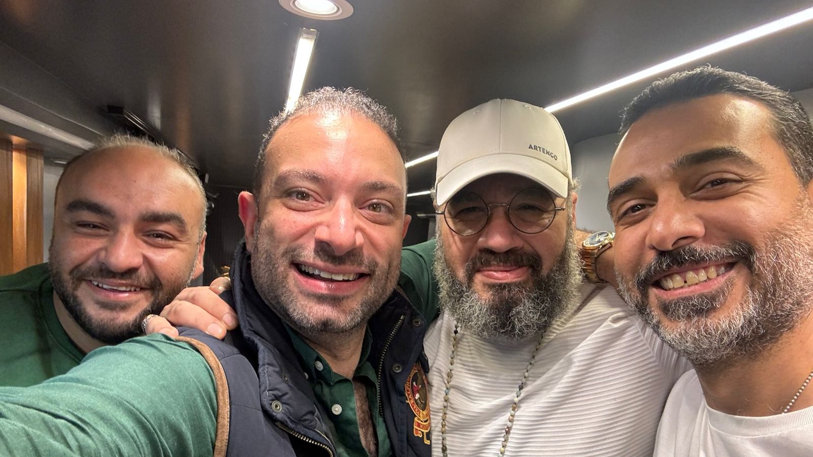 صناع حكاية روحي فيك 