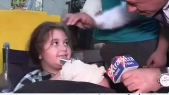 لقاء مع أسرة فلسطينية بمعبر رفح ضمن المصابين في قصف الاحتلال