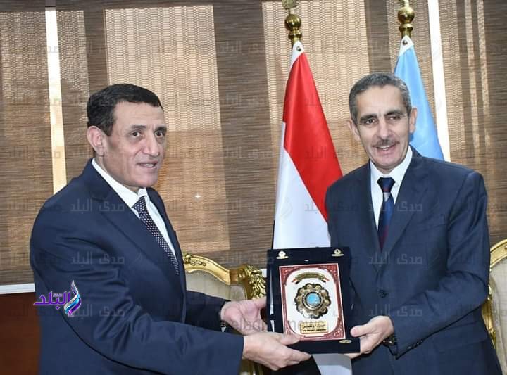 محافظ الغربية ورئيس الجهاز التنفيذي للهيئة العامة لتعليم الكبار4