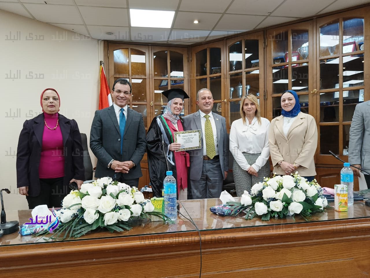 عميدة كلية الآداب بجامعة عين شمس تكرم أوائل الخريجين لدفعتى ٢٠٢٢ و ٢٠٢٣