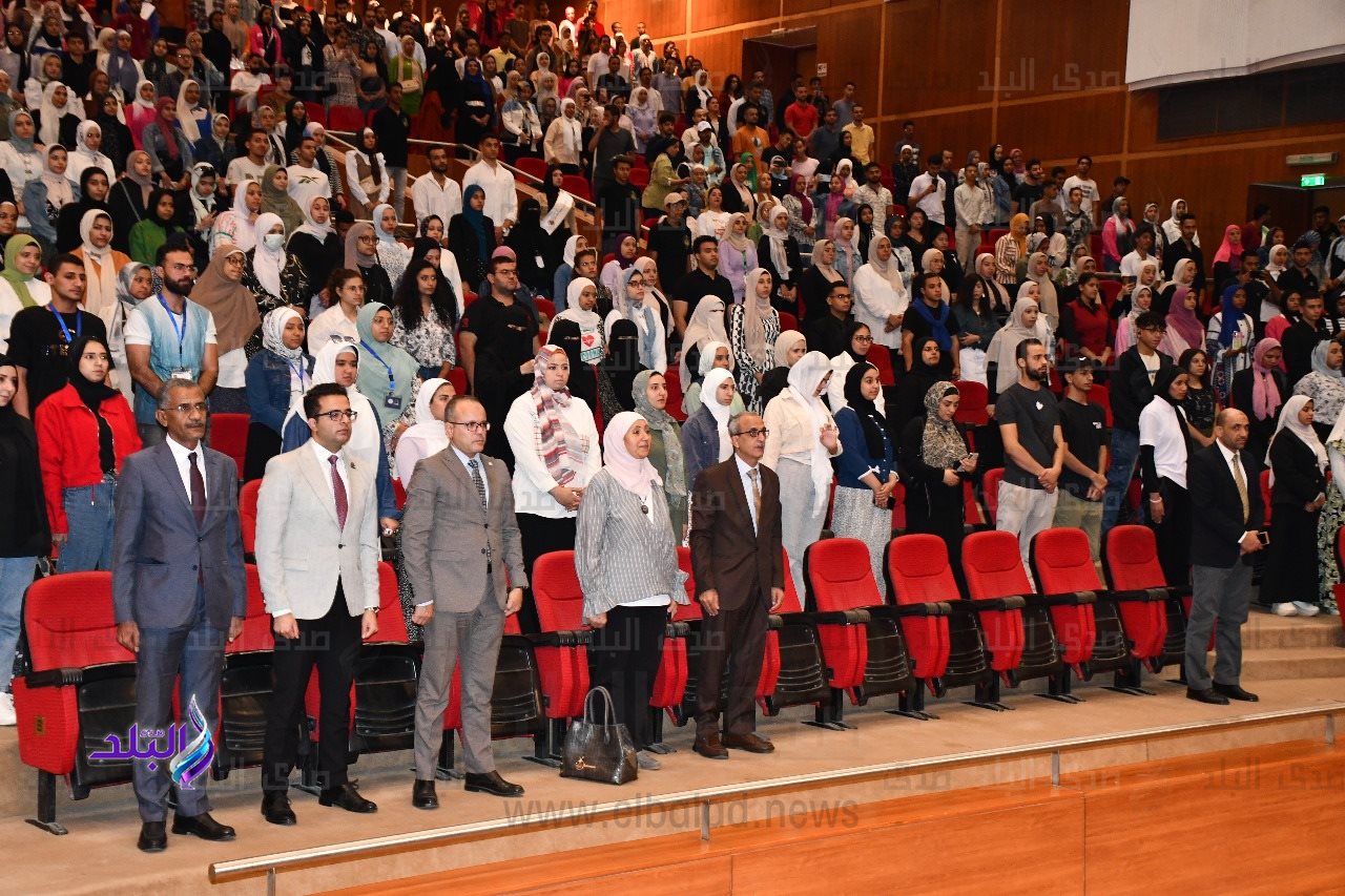 جامعة حلوان تستضيف ندوة نعم للمشاركة.. خليك إيجابي لتوعية الشباب2