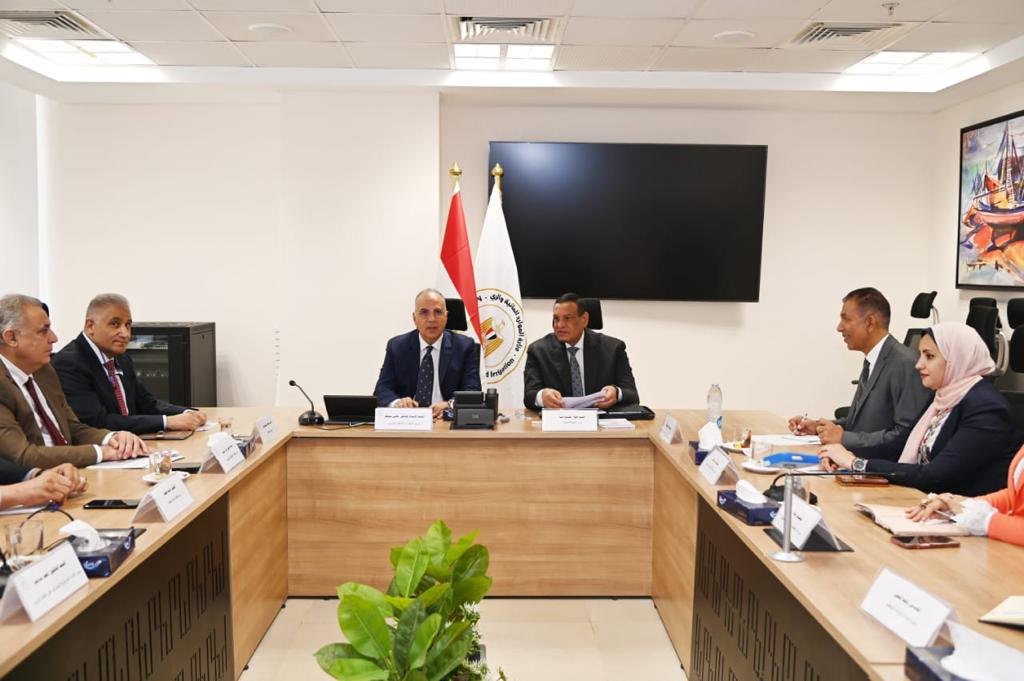 وزيرا التنمية المحلية والري