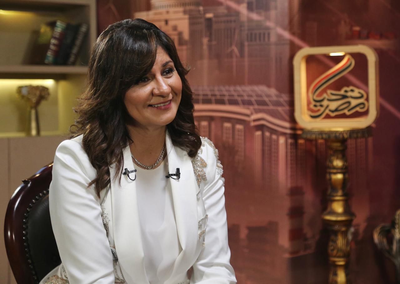 نبيلة مكرم 