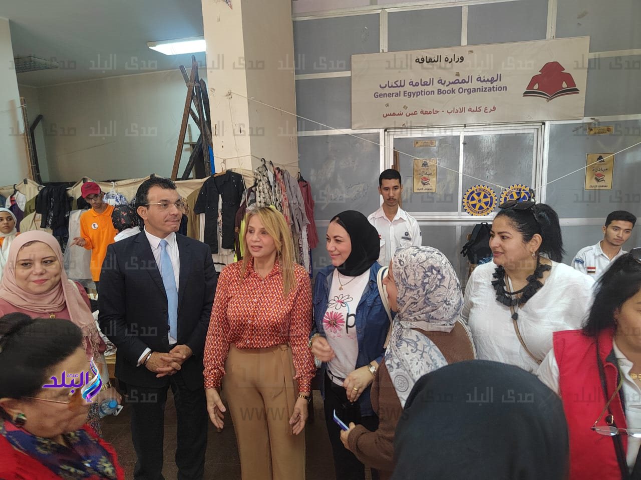 المعرض الخيرى للملابس للطلاب بجامعة عين شمس 