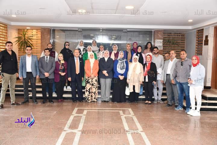 محافظ القاهرة يفتتح القافلة التنموية الشاملة التي أطلقتها كلية البنات جامعة عين شمس