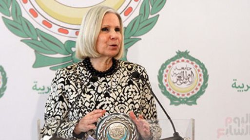 السفيرة هيفاء أبوغزالة 