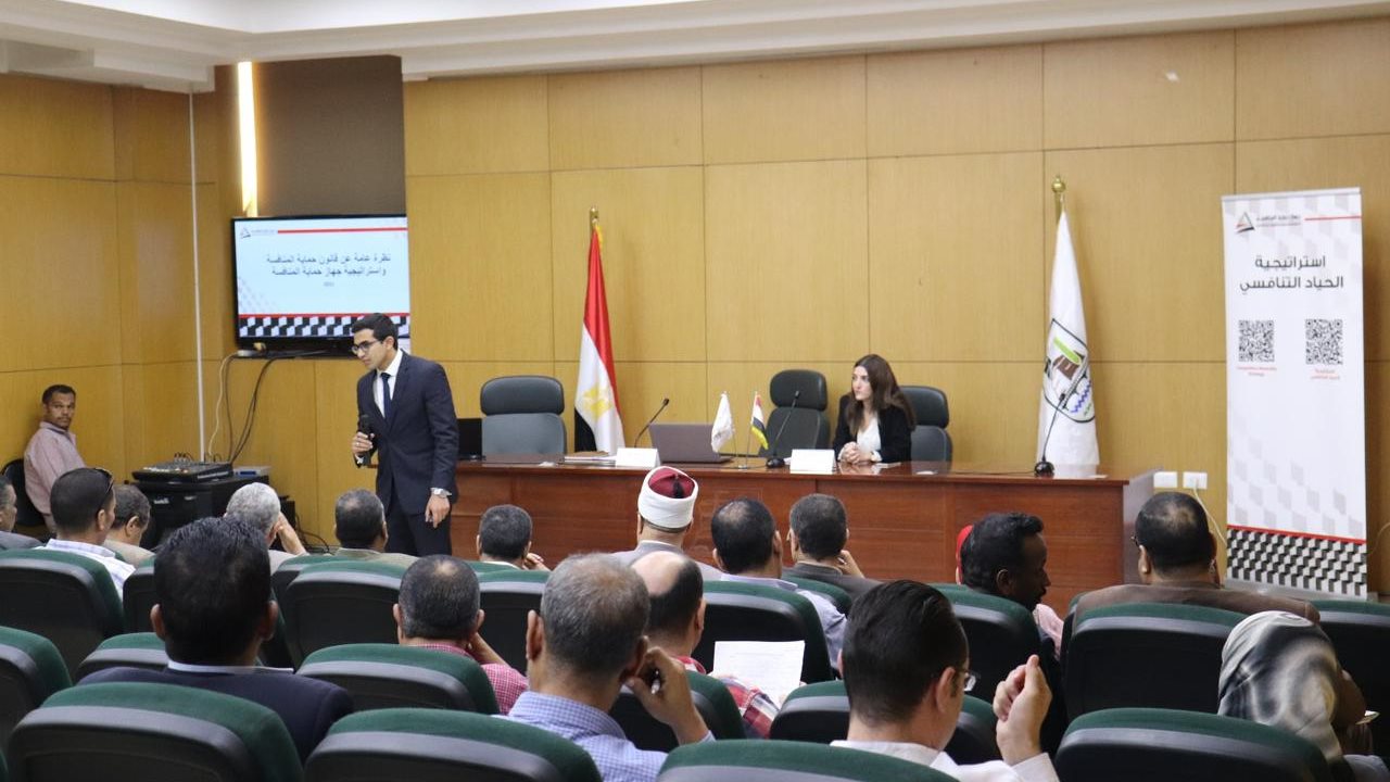 جانب من الورشه