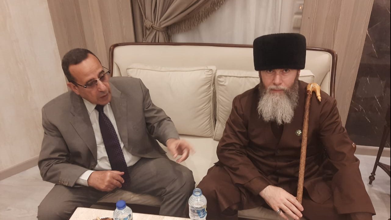 محافظ شمال سيناء يستقبل مفتي الشيشان 