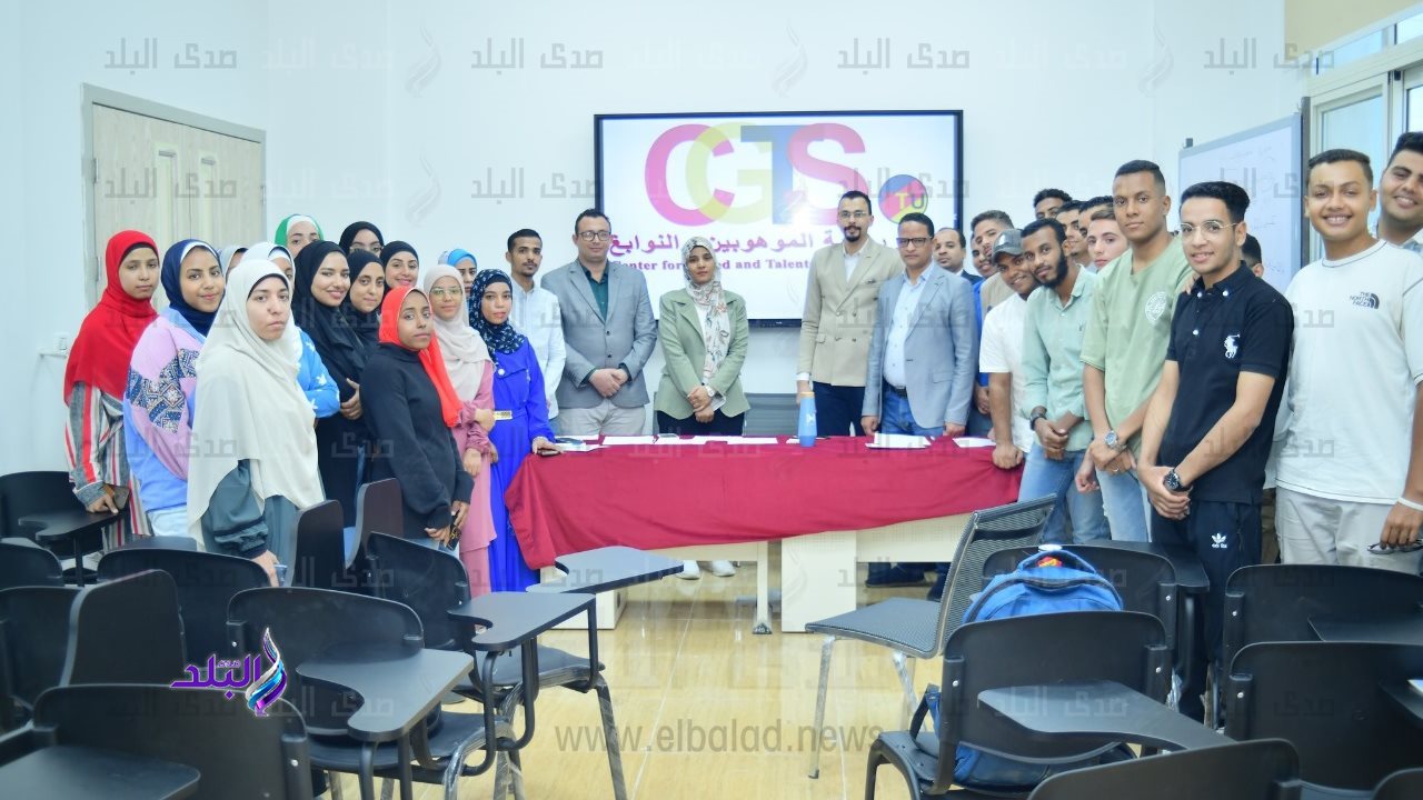رئيس جامعة طيبة التكنولوجية يتلقى تقريرا بأنشطة مركز رعاية ا