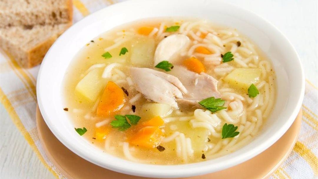 شوربه الدجاج 