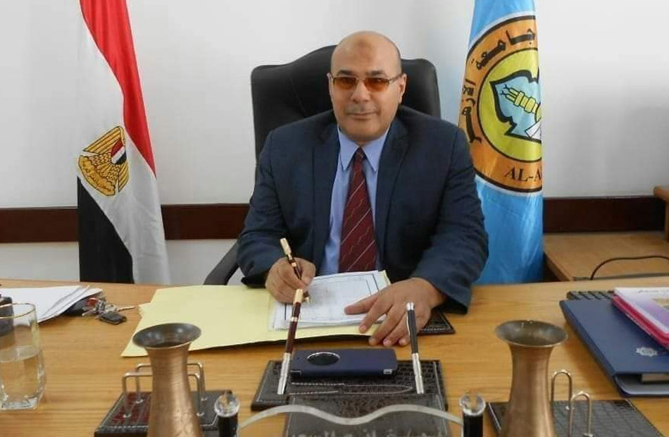 الدكتور غانم السعيد