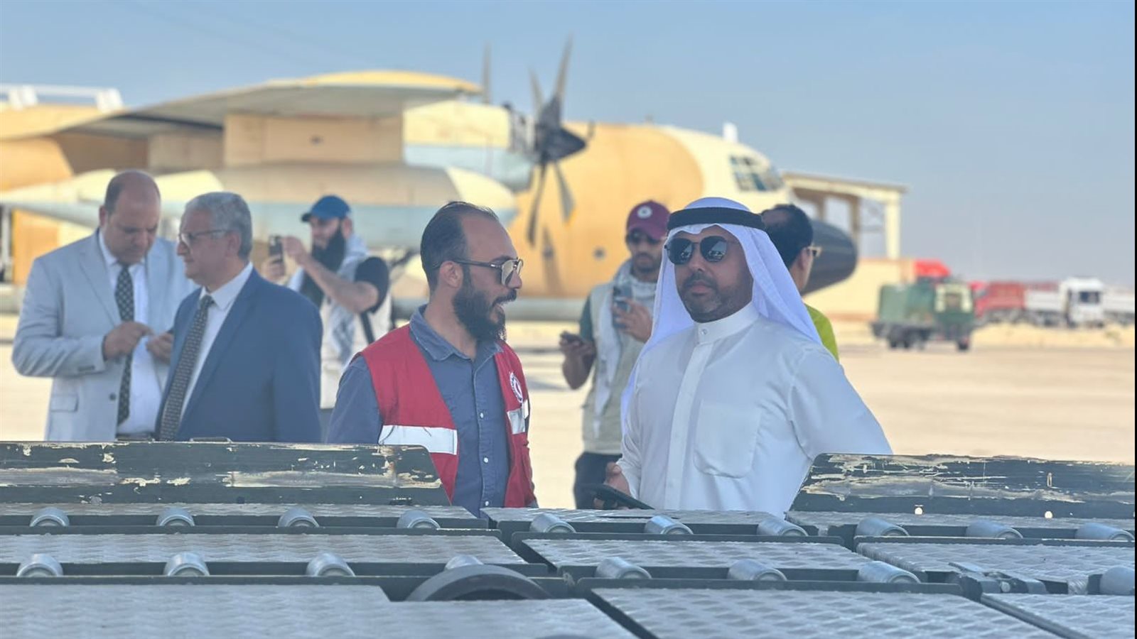 طائرات قادمة من الدول العربية الى مطار العريش 