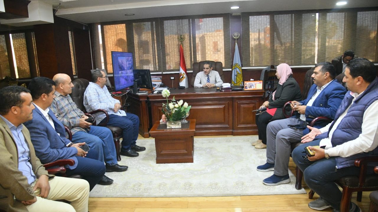 محافظ الغربية 