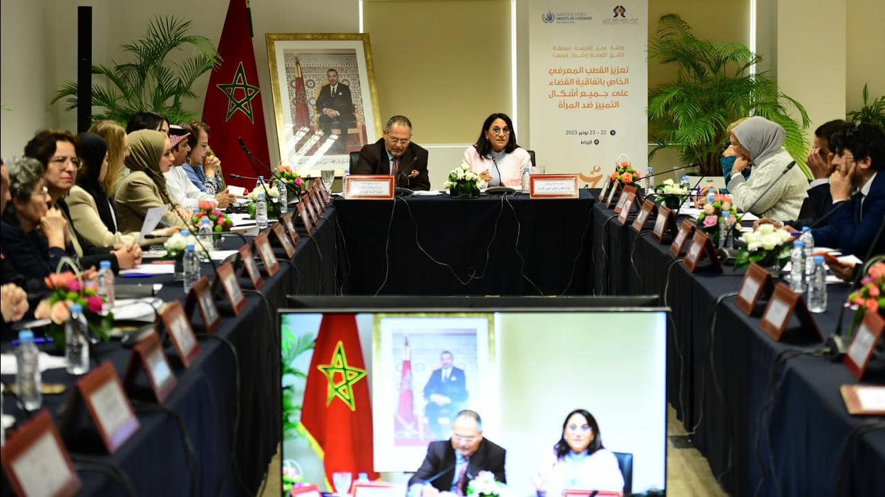  المستشار جابر المري يشارك في جلسة العمل