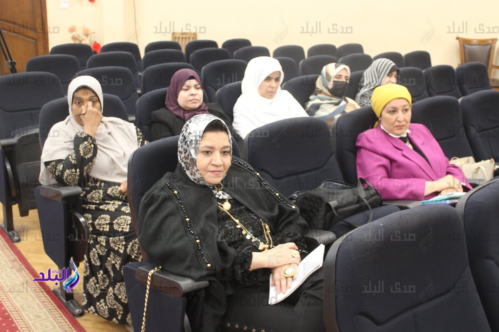 مكتب المنح والجوائز بجامعة عين شمس ينظم ندوة تعريفية بكلية الآداب 1