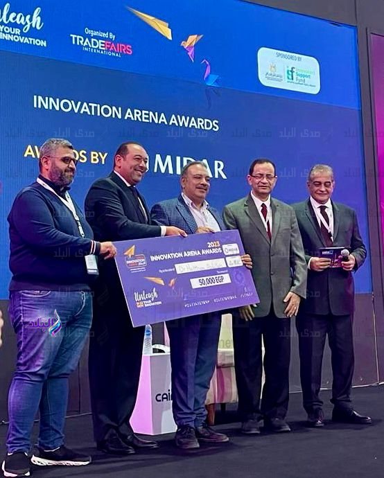 معهد بحوث الإلكترونيات يفوز بجائزة ملتقى الابتكار