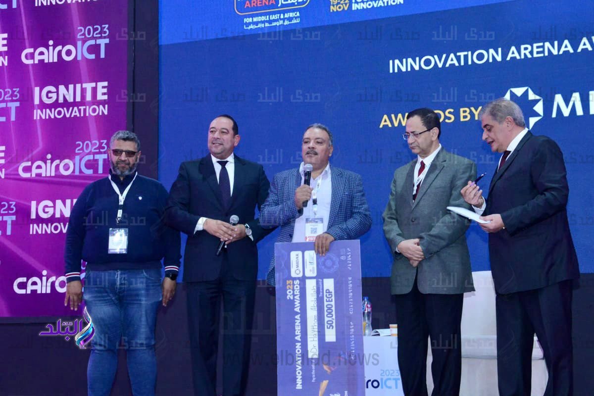 معهد بحوث الإلكترونيات يفوز بجائزة ملتقى الابتكار