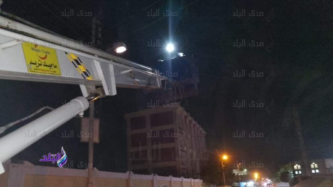 حملات مكثفة للإنارة والنظافة 