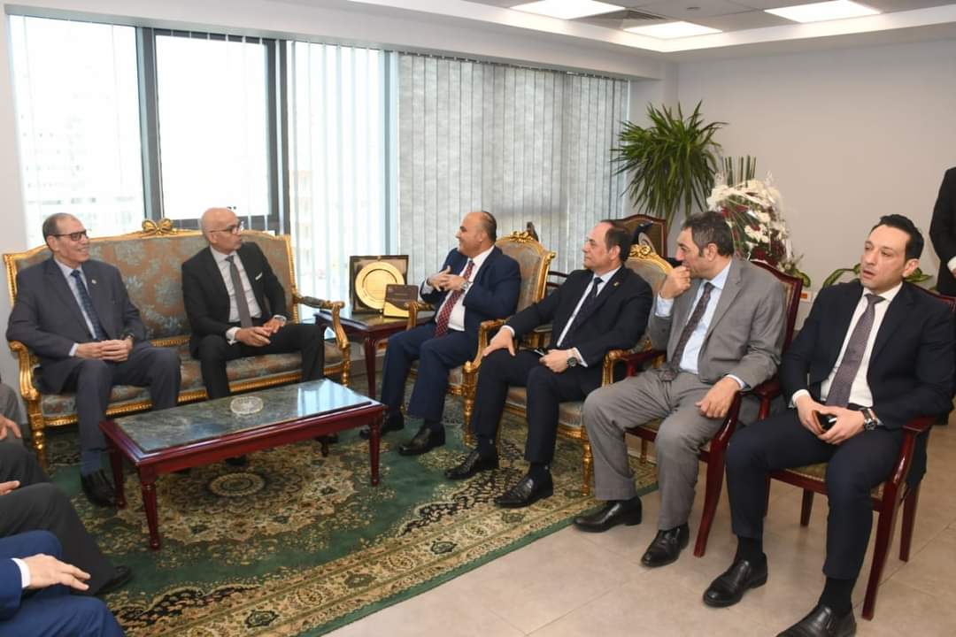 جامعة عين شمس  جامعة عين شمس