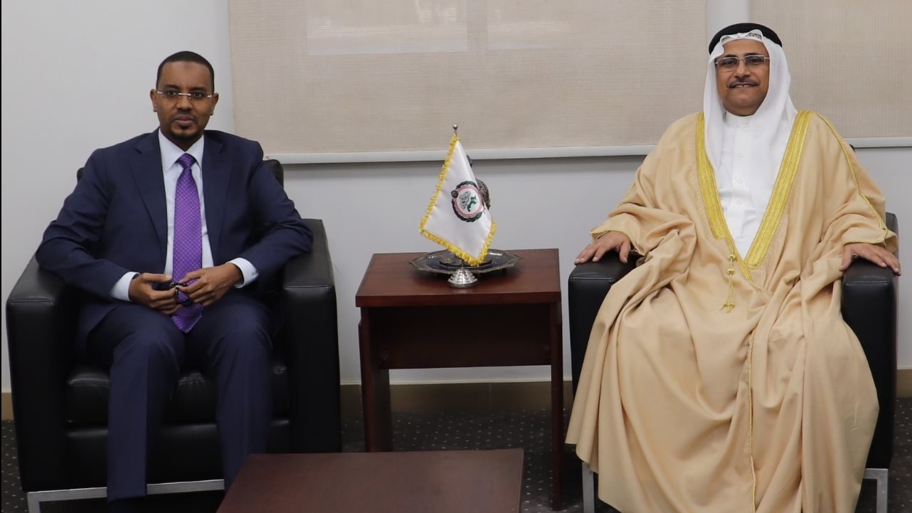 رئيس البرلمان العربي وسفير الصومال 