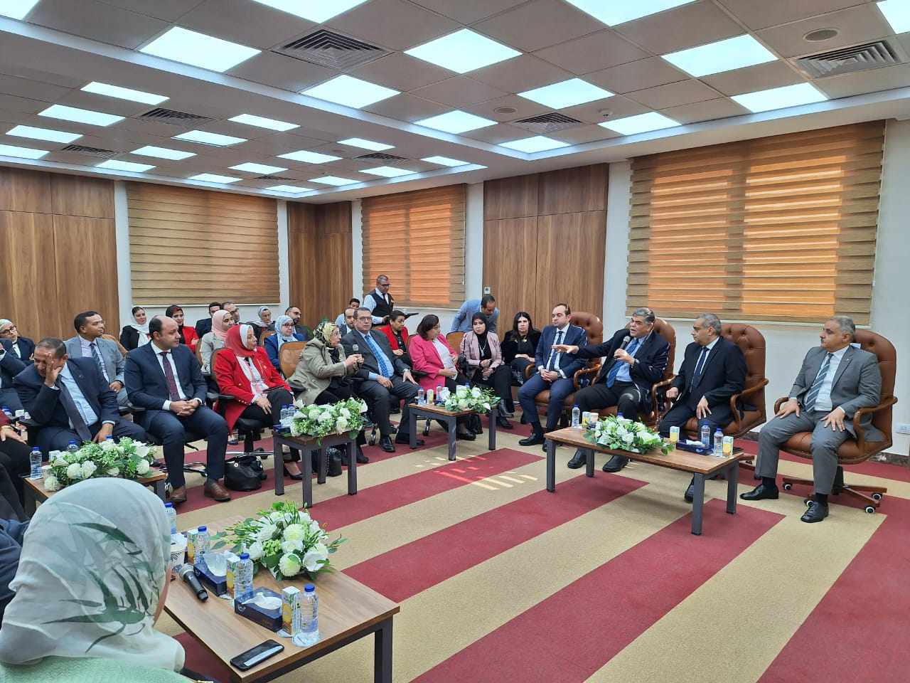 زيارة لجنة الصحة