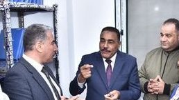 محافظ مطروح خلال تدشين  المبادرة 