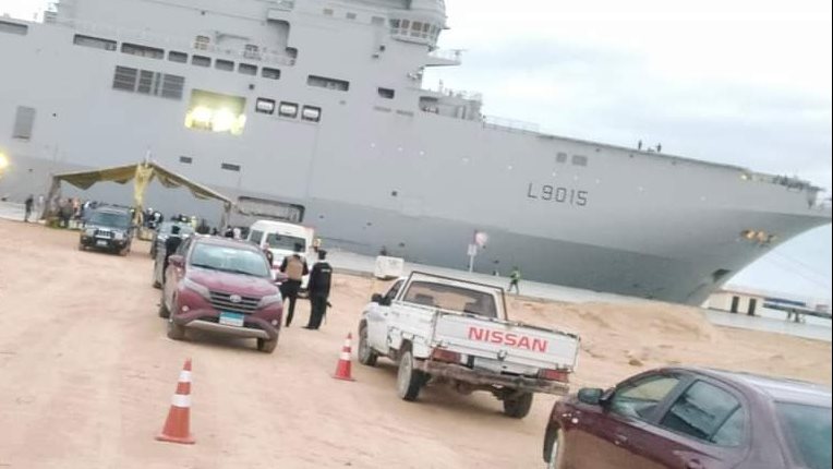 السفينة الطبية الفرنسية في ميناء العريش البحري 