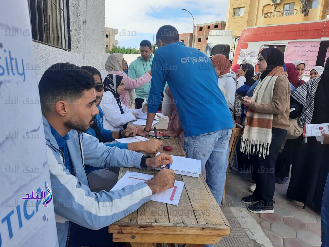 كلية التربية جامعة مدينة السادات بالتعاون مع كلية الصيدلة وبنك الدم تنظم حملة للتوعية وللتبرع بالدم7