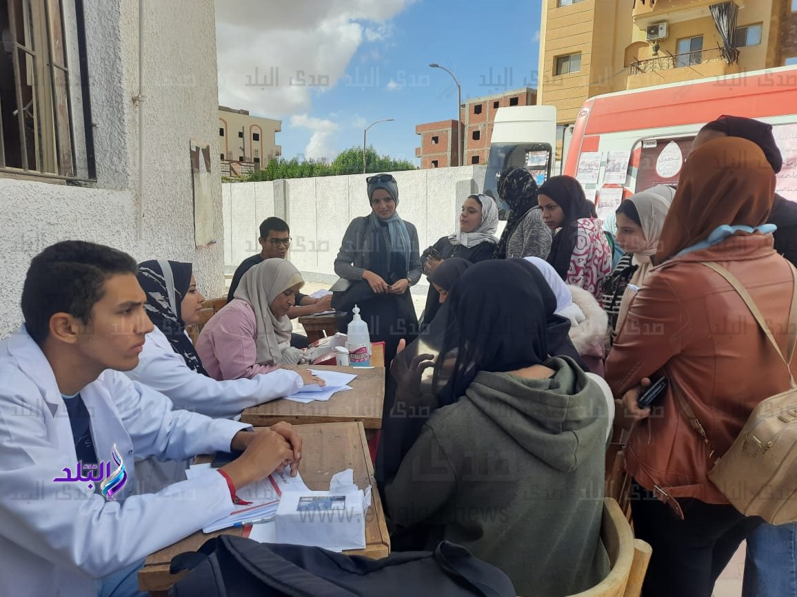كلية التربية جامعة مدينة السادات بالتعاون مع كلية الصيدلة وبنك الدم تنظم حملة للتوعية وللتبرع بالدم3