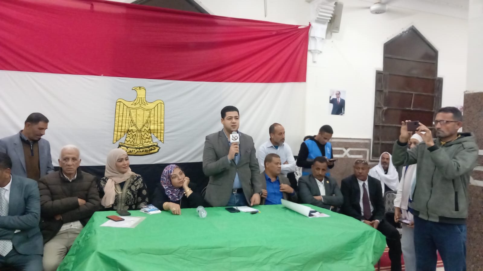 خلال اللقاء 