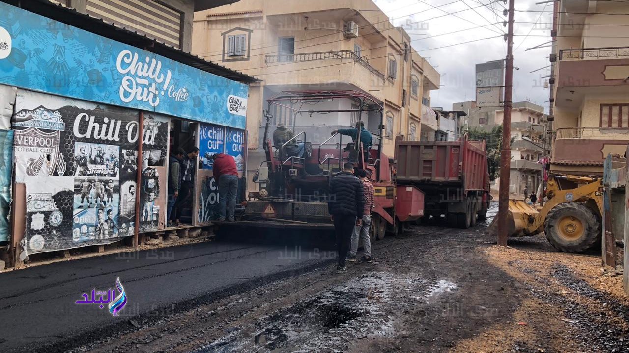 جانب من أعمال الرصف