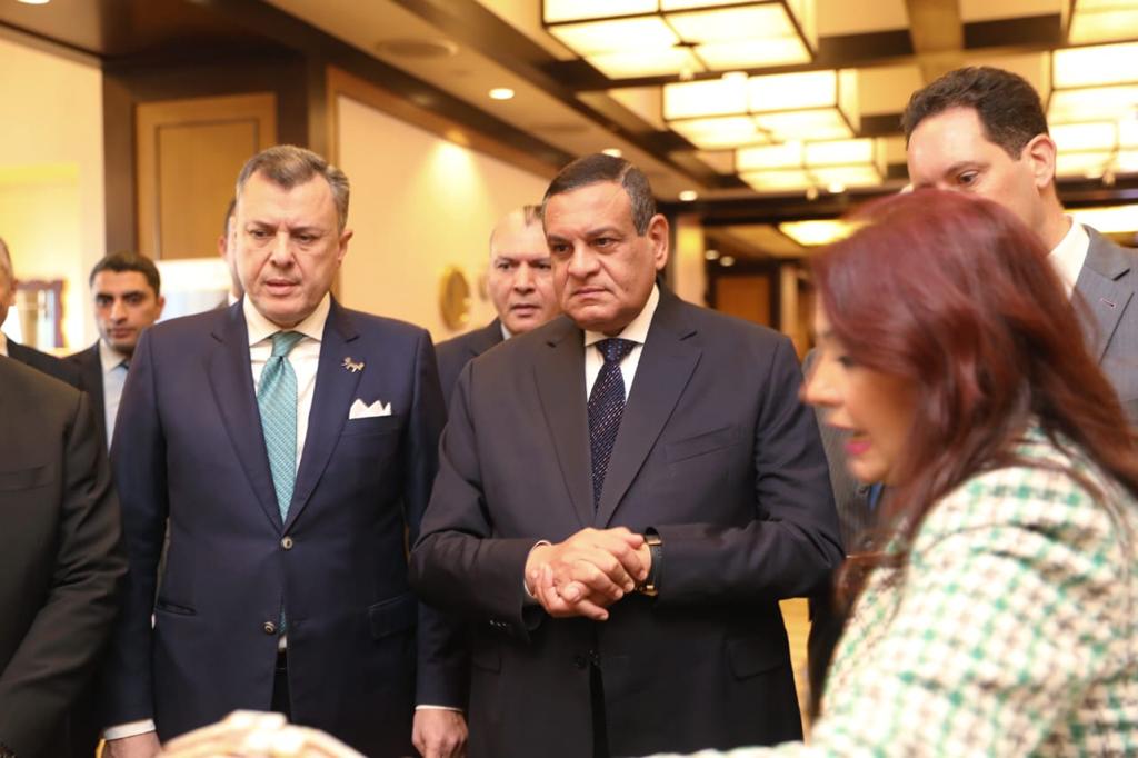 وزير التنمية المحلية 