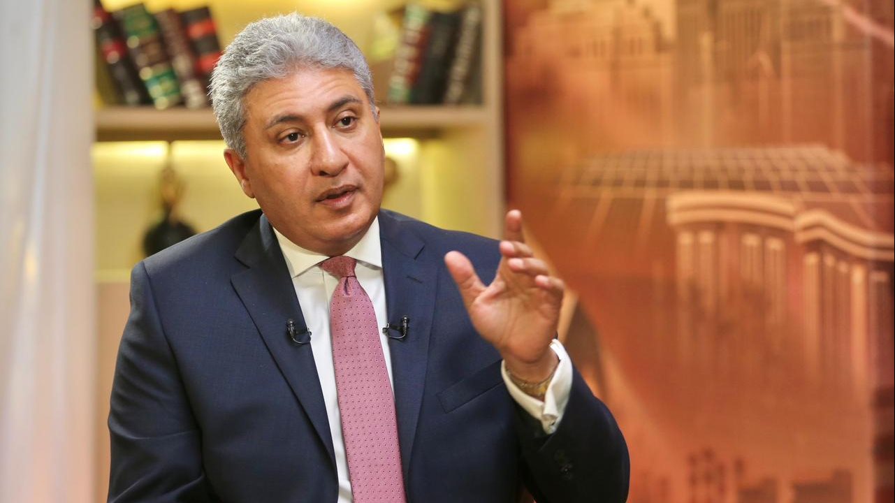 وزير الطيران المدني الأسبق 