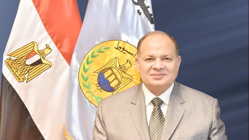 محافظ أسيوط عصام سعد