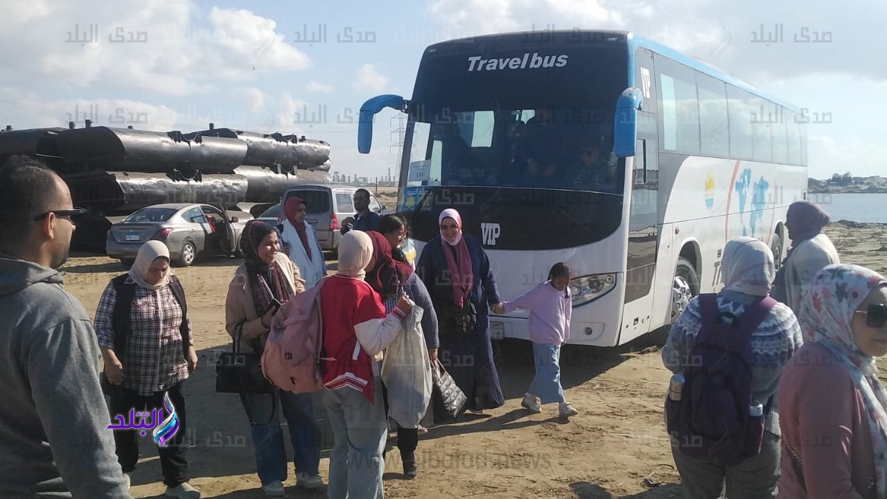 توافد المهتمين بمراقبة وتصوير الطيور لمهرجان بورسعيد فى دورت