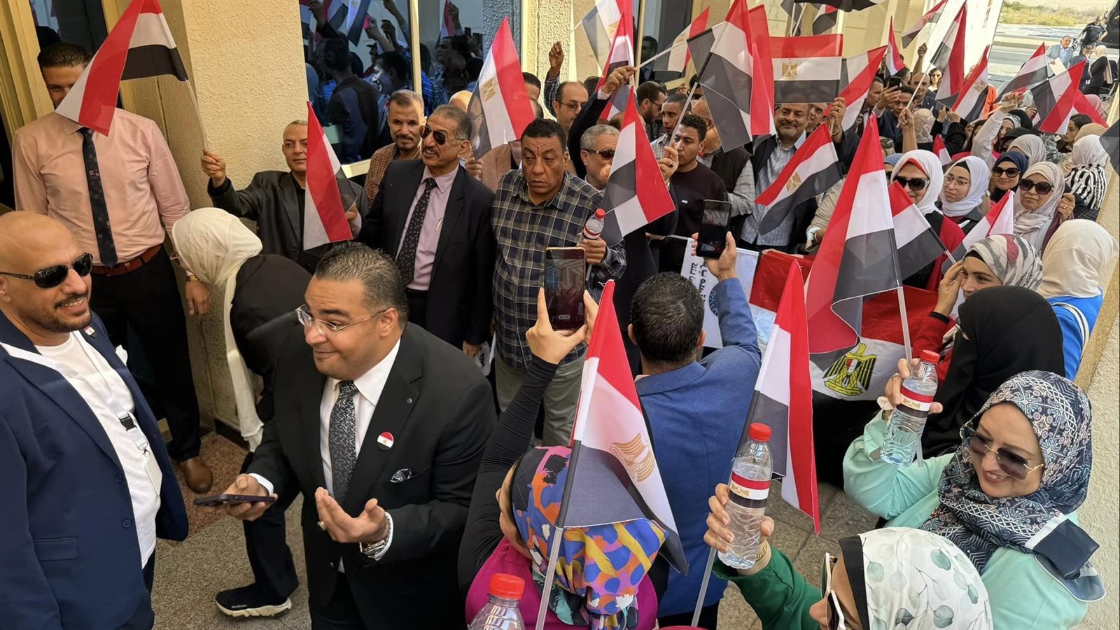 المصريون المقيمون خارج البلاد 