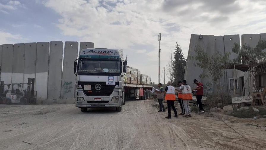 إمدادات المساعدات إلى غزة