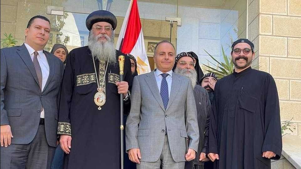 سفارة رام الله تواصل إستقبال الجالية المصرية بفلسطين 