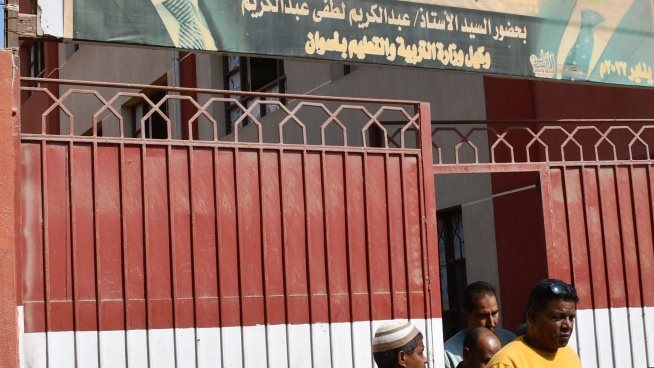 جولة السكرتير العام بأسوان