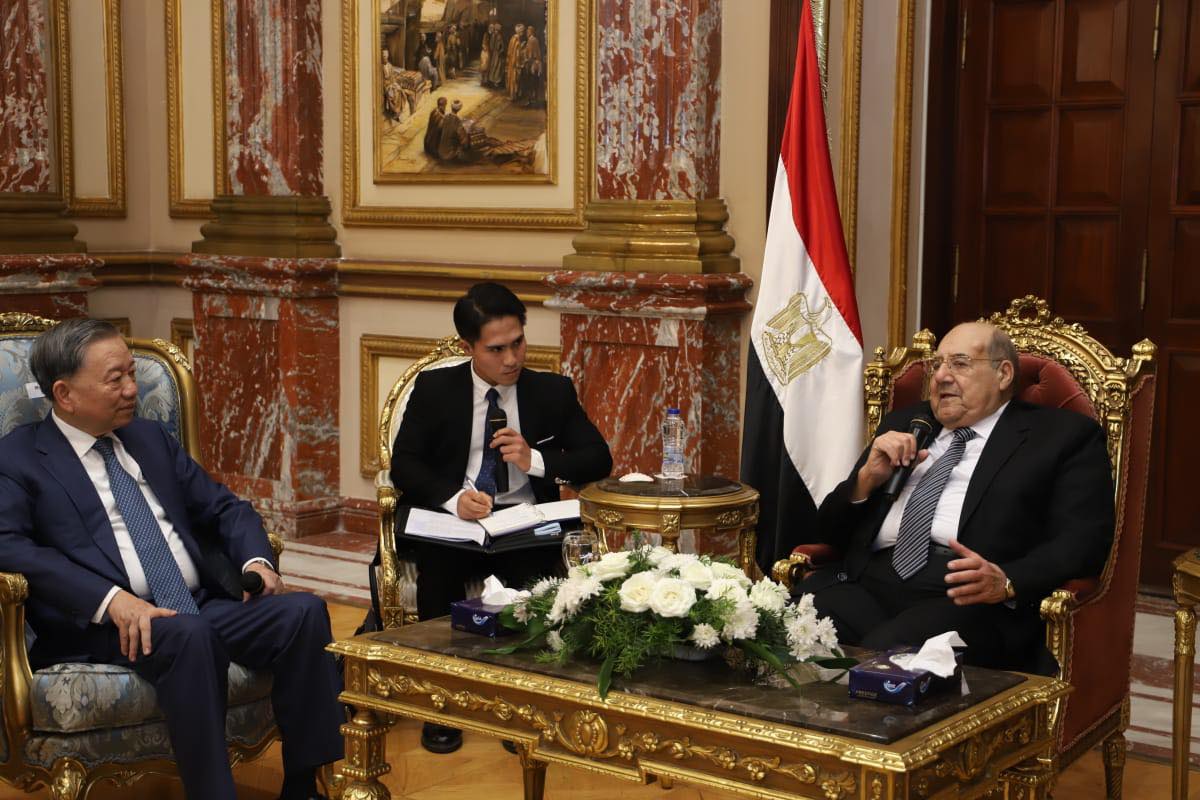 المستشار عبدالوهاب عبدالرازق رئيس مجلس الشيوخ