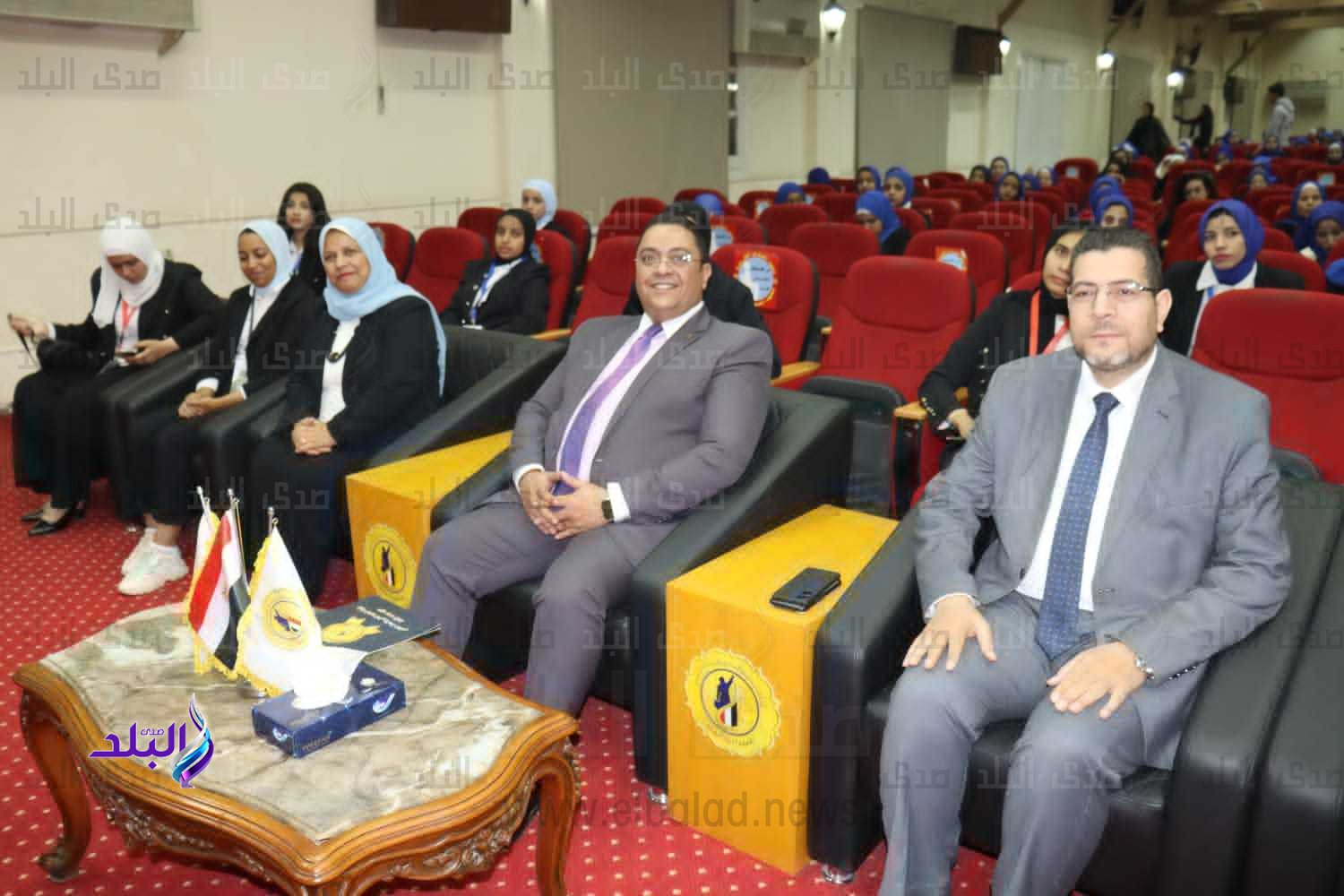 معهد إعداد القادة يختتم فعاليات برنامج رائدات المستقبل1