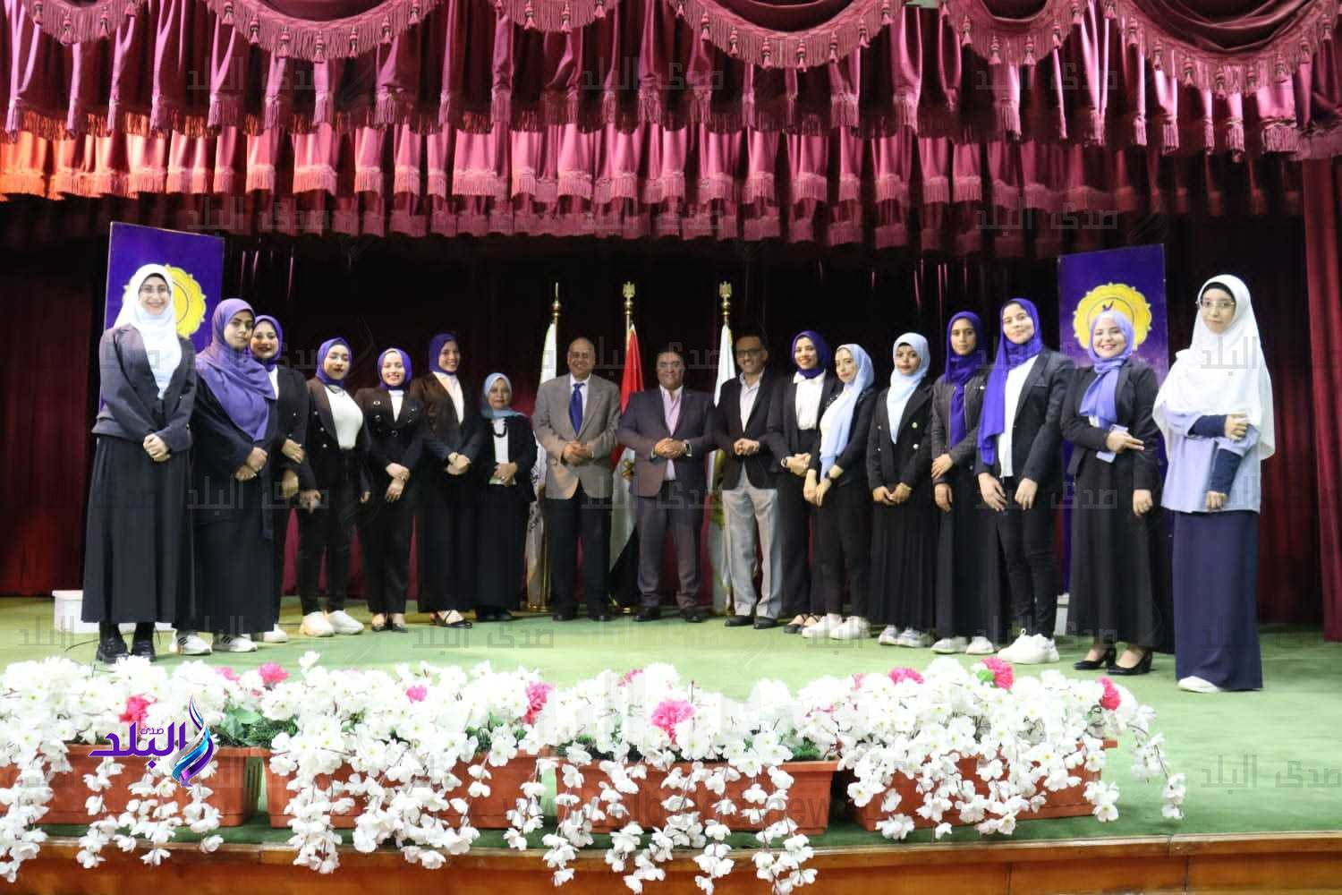 معهد إعداد القادة يختتم فعاليات برنامج رائدات المستقبل