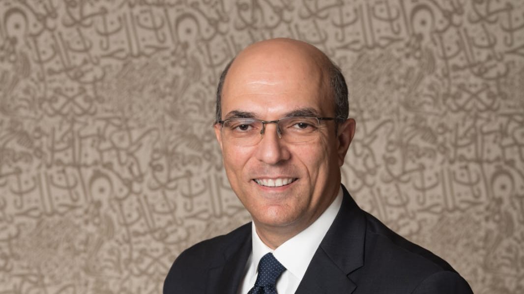 الدكتور شريف كامل