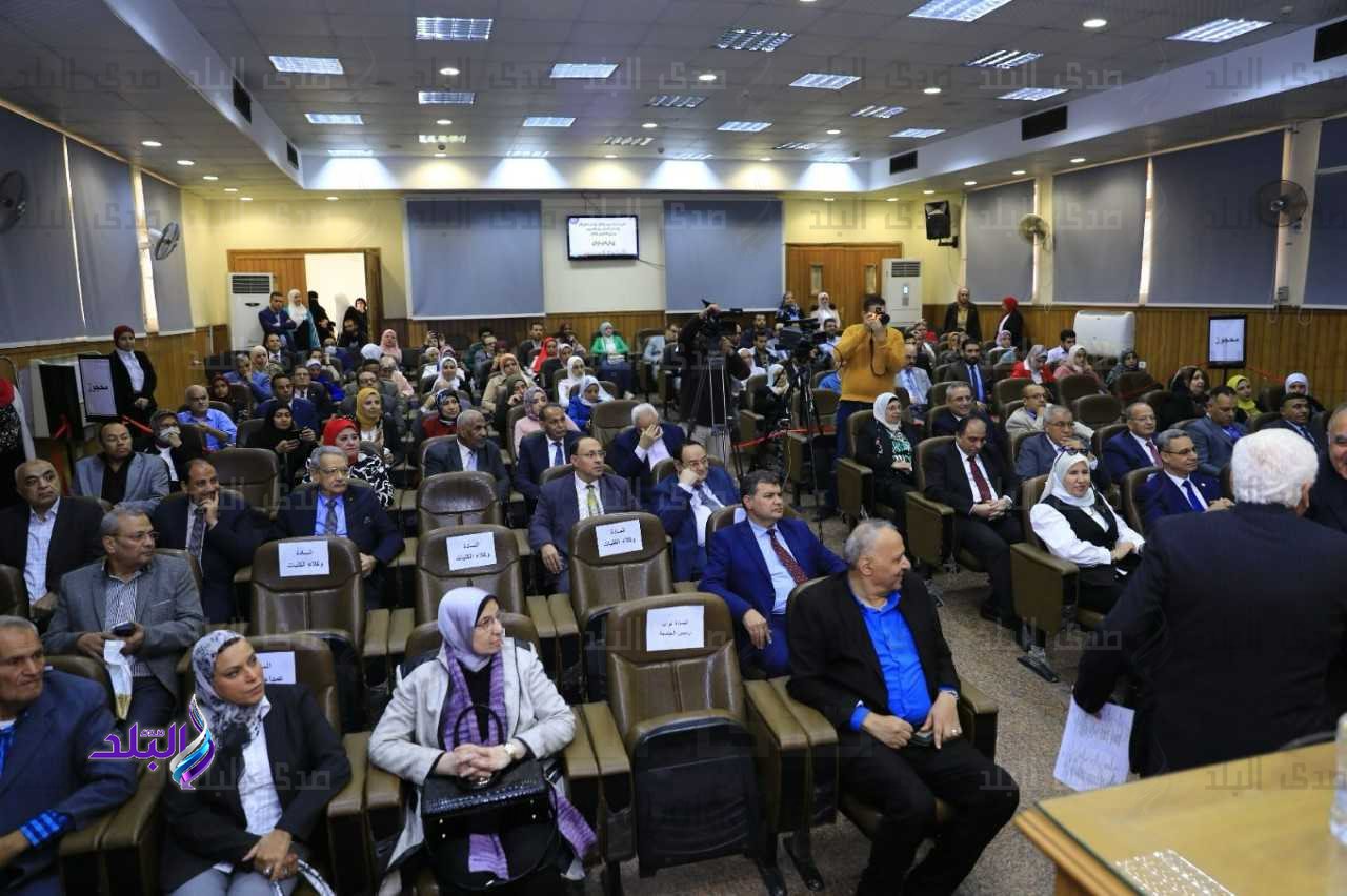 جامعة القاهرة2